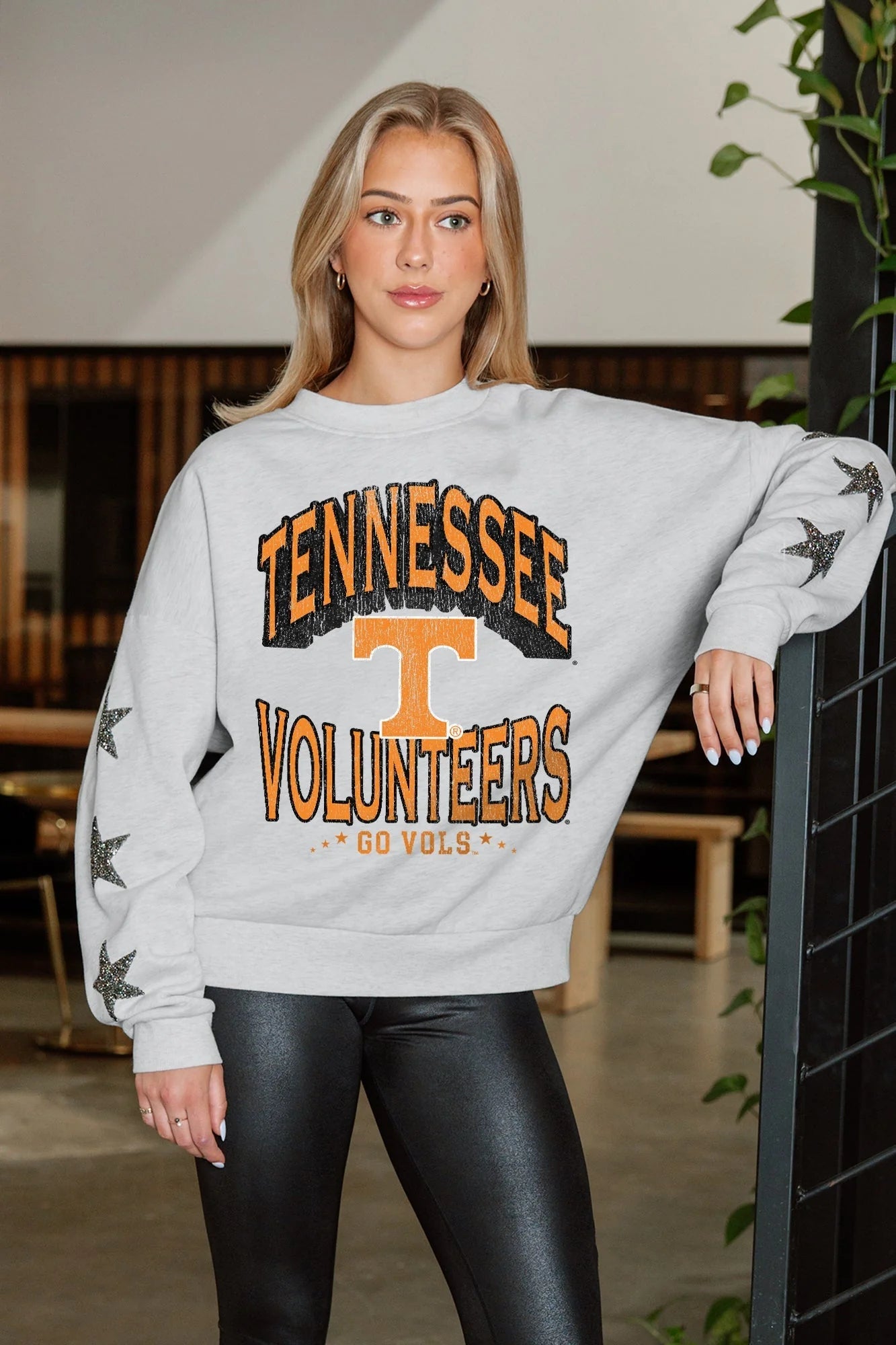 Tennessee Volunteers Resilience Drop Shoulder Star Crew Sweatshirt
